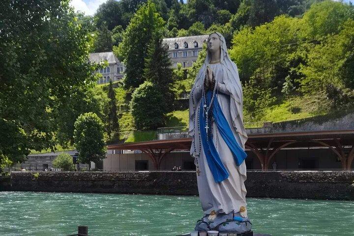 The Story of Lourdes Walking Tour IN ENGLISH